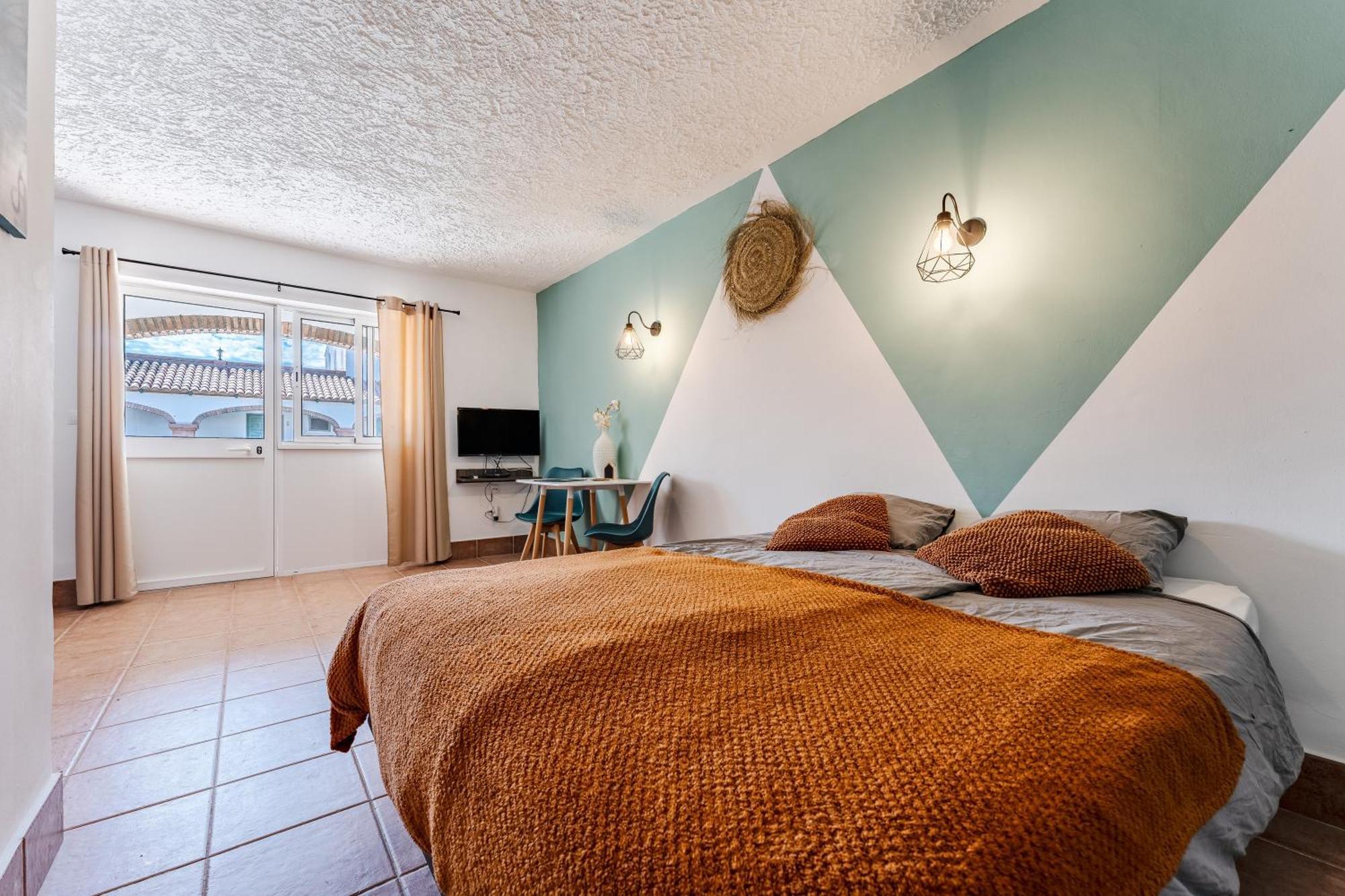La Casa De Familia Bed & Breakfast Málaga Dış mekan fotoğraf