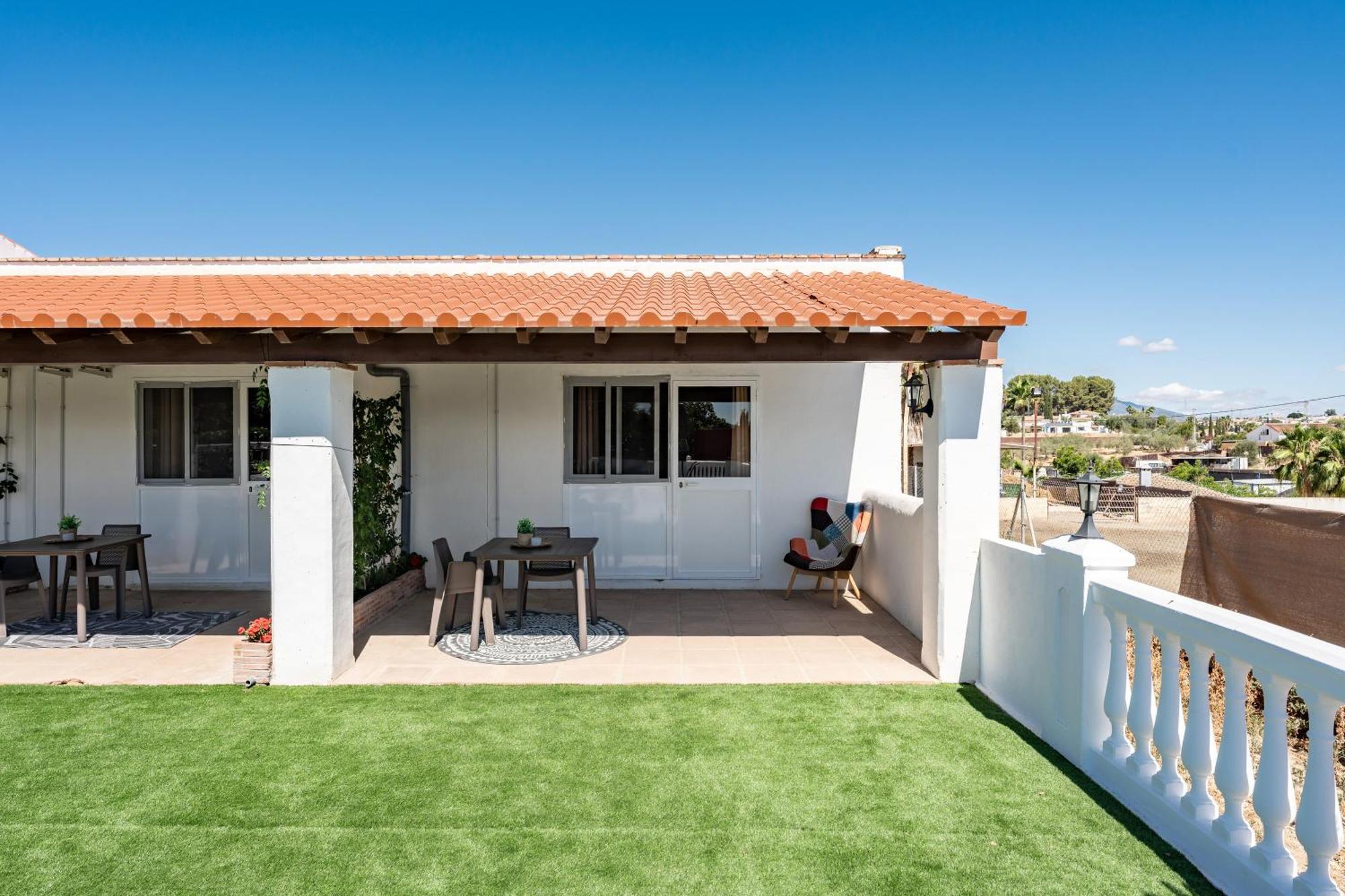 La Casa De Familia Bed & Breakfast Málaga Dış mekan fotoğraf
