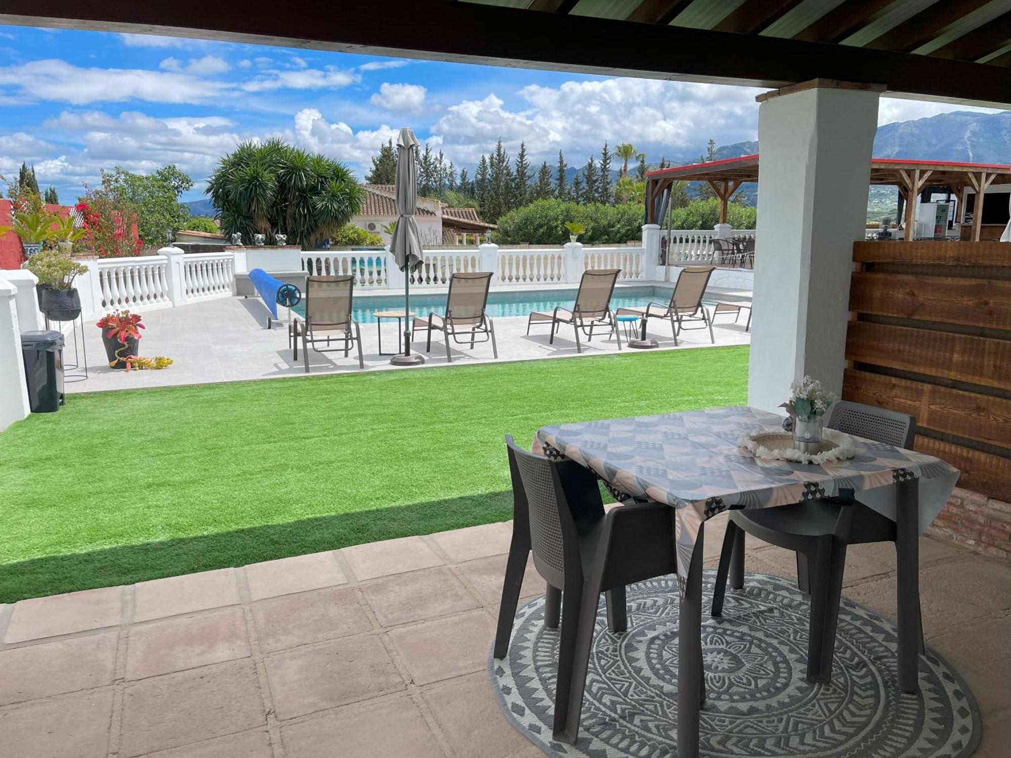La Casa De Familia Bed & Breakfast Málaga Dış mekan fotoğraf