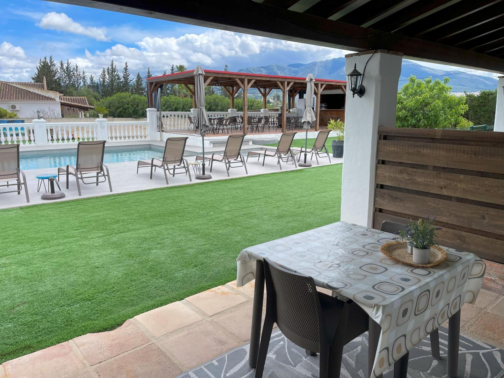 La Casa De Familia Bed & Breakfast Málaga Dış mekan fotoğraf