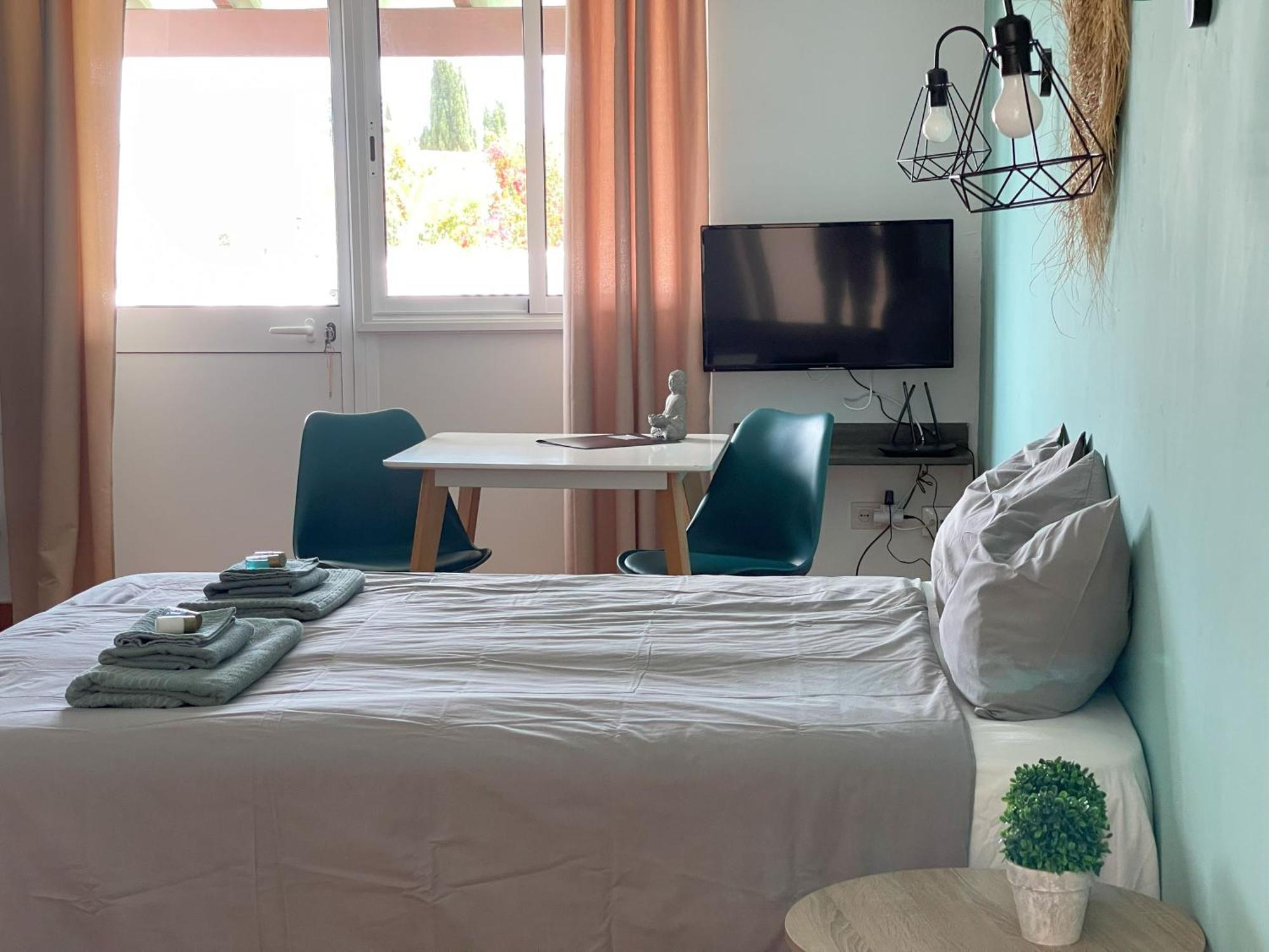 La Casa De Familia Bed & Breakfast Málaga Dış mekan fotoğraf